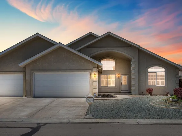 2734 Oak Ridge Dr, Carson City, NV 89703