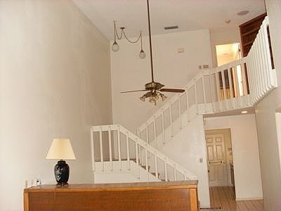 4th image of 718 Windsor Glen Dr