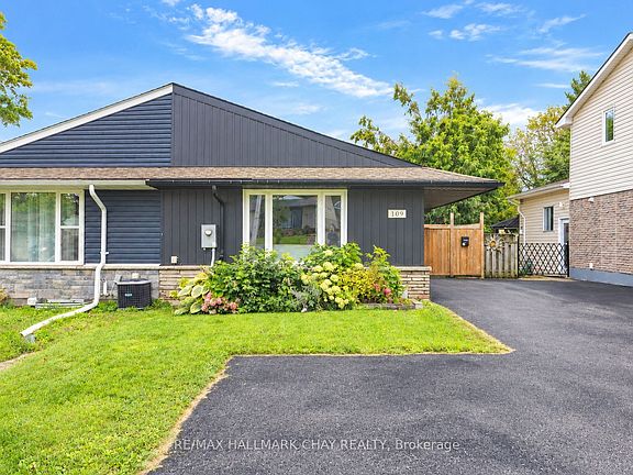 2nd image of 109 Daphne Cres