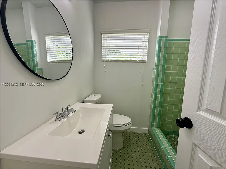 2215 Madison St #2 — Photo 5