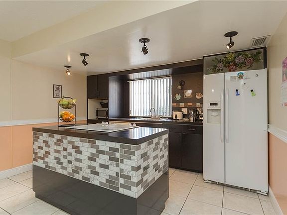 2nd image of 8606 Champlain Ct Unit 97