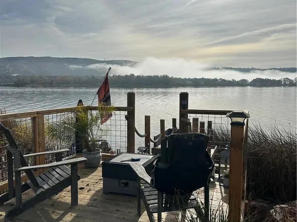 13050 Island Dr #25, Clearlake Oaks, CA 95423