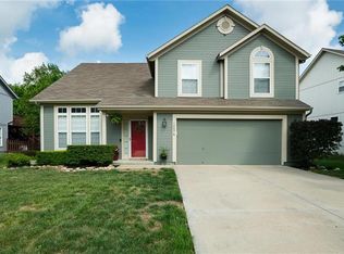 12076 S Troost St, Olathe, KS 66061