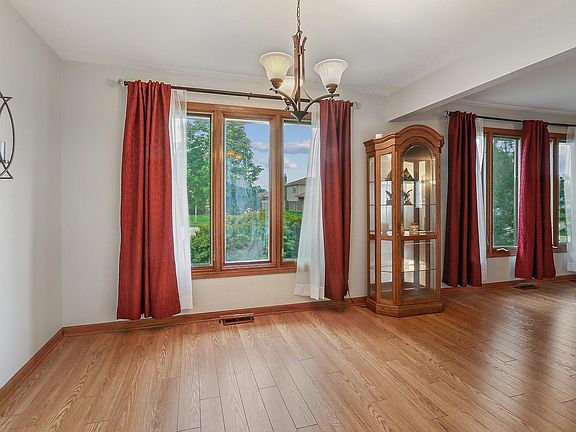 4th image of 8400 168th St