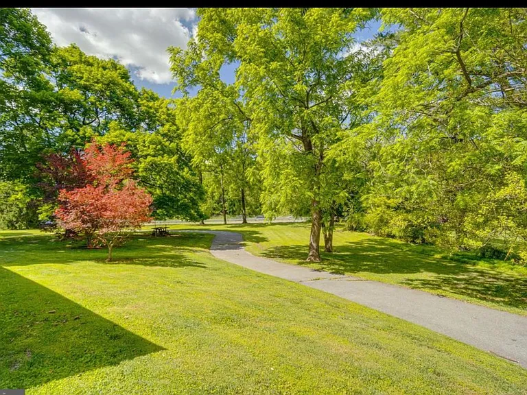 3401 Dogwood Dr — Photo 10