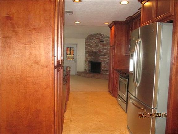 4th image of 20403 Fox Haven Ln