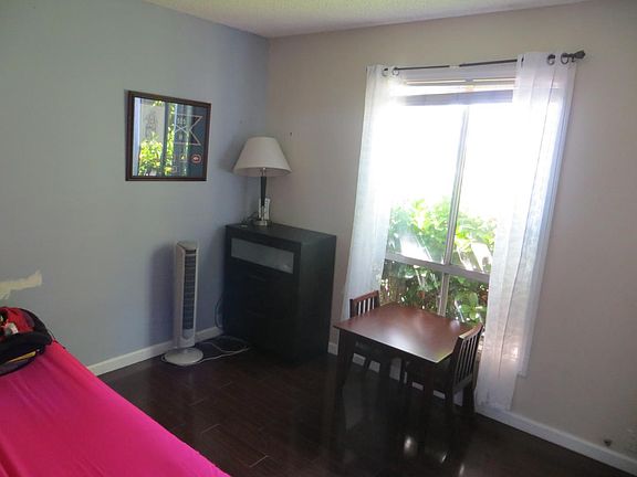 5th image of 8920 Flanders Dr