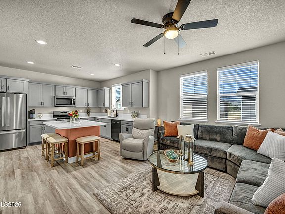 4th image of 329 Cattail Cir