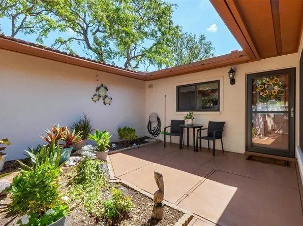 6304 Pelican Dr, Bradenton, FL 34210