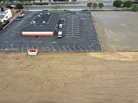 5th image of 4711 Mission Blvd