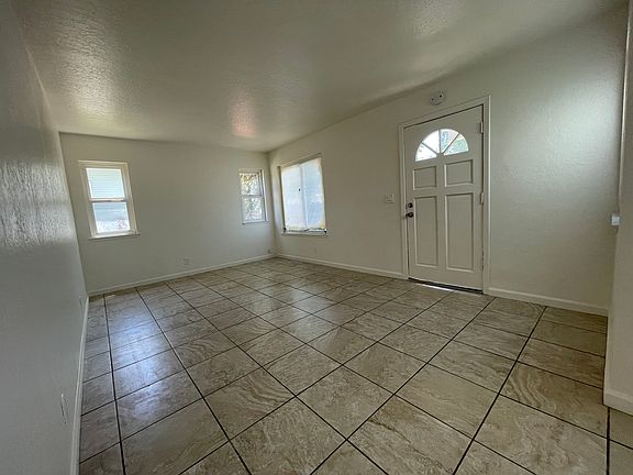 5th image of 116 N 10th St