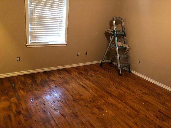 5th image of 1104 W Wynnewood Ave
