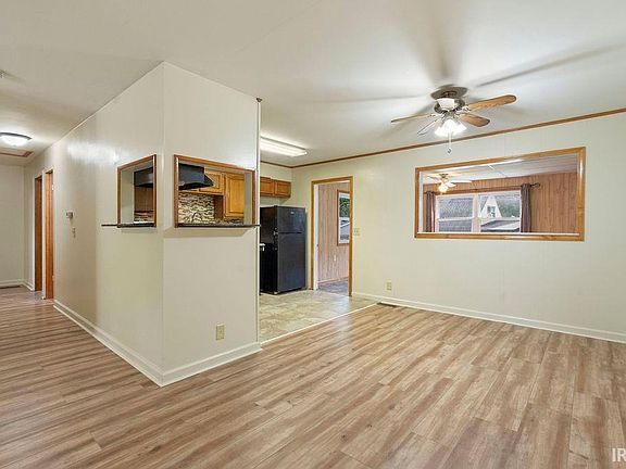 5th image of 1213 Maplewood Dr