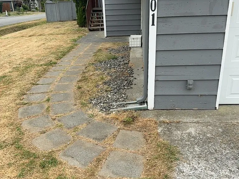 2701 Saint Clair St — Photo 21
