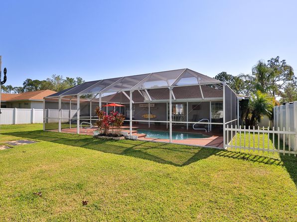 24 Roxton Ln, Palm Coast, FL 32164
