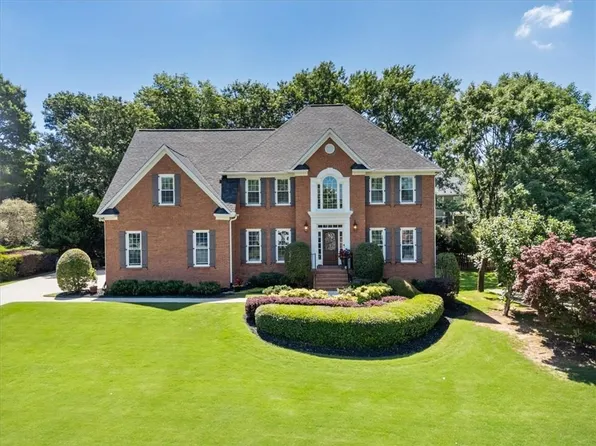 165 Brighton Cir, Alpharetta, GA 30004