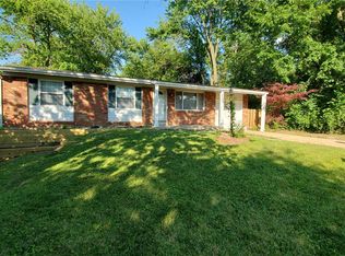 2528 Pomona Pl, Saint Louis, MO 63114