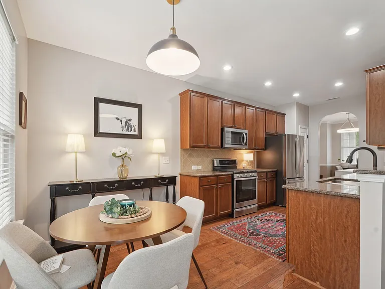504 Hammond Oak Ln — Photo 9
