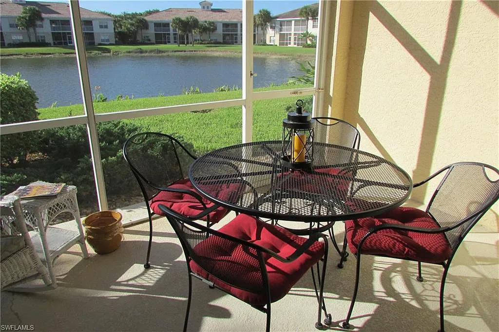 2 bed, 2.0 bath, 1482 sqft, $5,100 — Photo 2