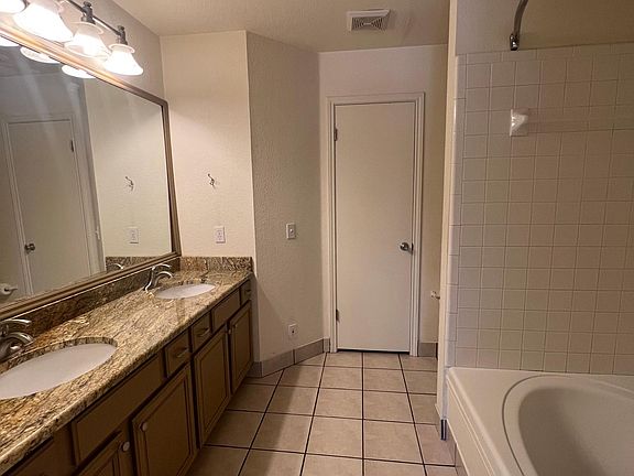 3rd image of 9509 Dalewood Dr