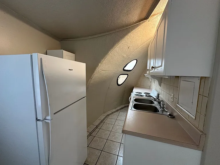 3313 Old Forest Rd — Photo 9