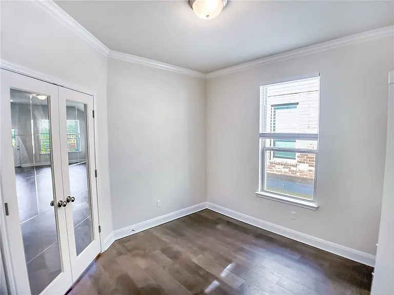 309 Cyril Dr — Photo 8