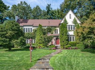 35 Sage Ter, Scarsdale, NY 10583