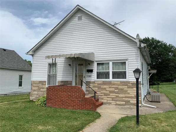 1103 S Macoupin St, Gillespie, IL 62033