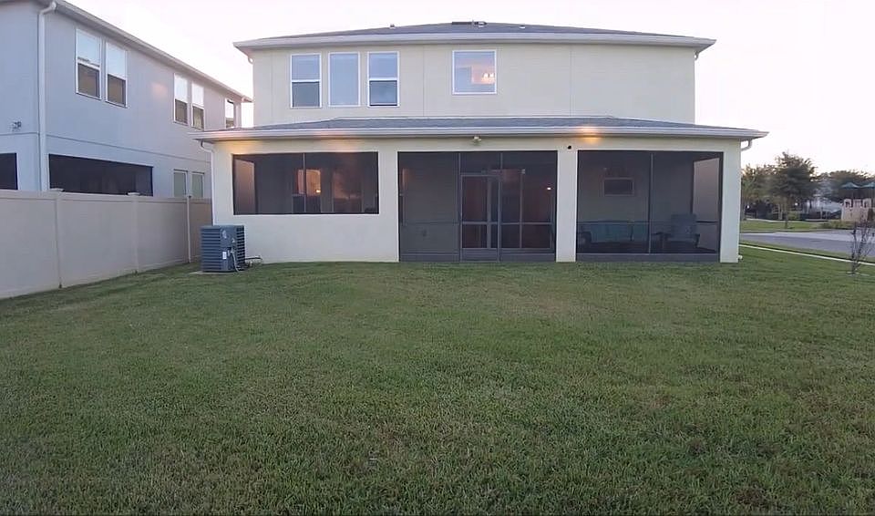 2nd image of 4869 Echo Ct