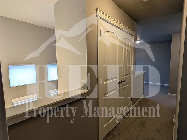 3887 Portside Dr — Photo 37