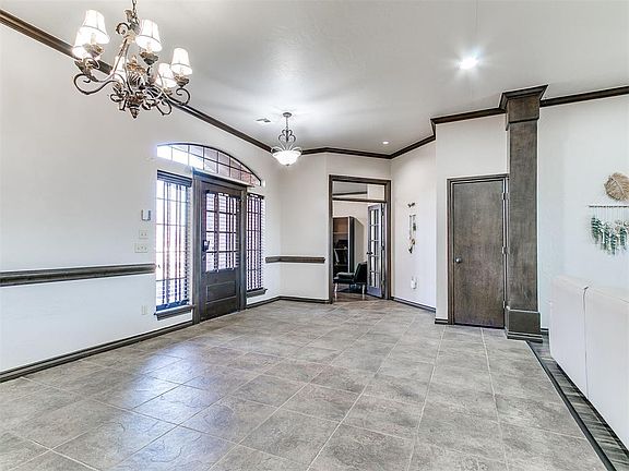 5th image of 16400 Winding Park Dr
