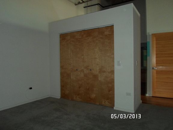 5th image of 1645 W Ogden Ave Unit 313
