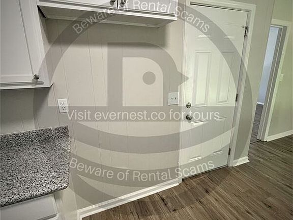 5th image of 2869 Marydale Dr