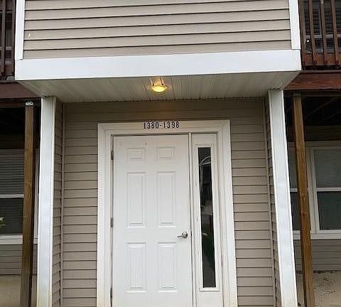 2nd image of 1380 Heatherwood Ln