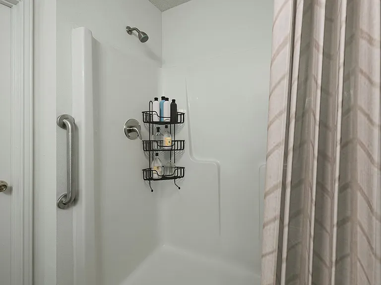 The Reserve Apartments — Photo 20