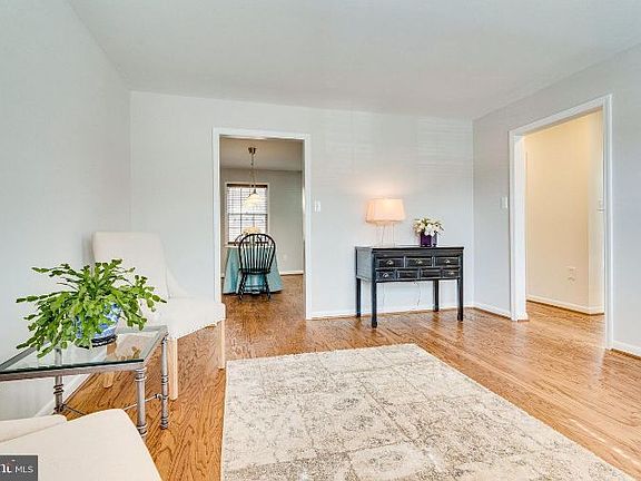 4th image of 3368 Whipple Ct