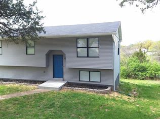 3687 E Lakeview Dr, House Springs, MO 63051