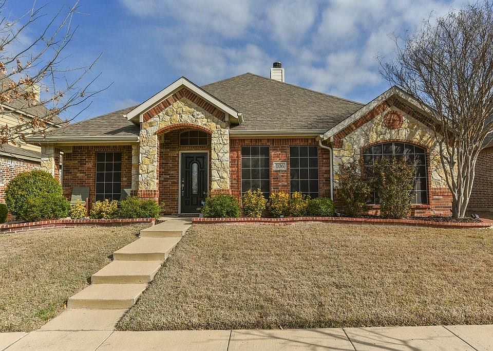 1st image of 106 Brook Hollow Ln