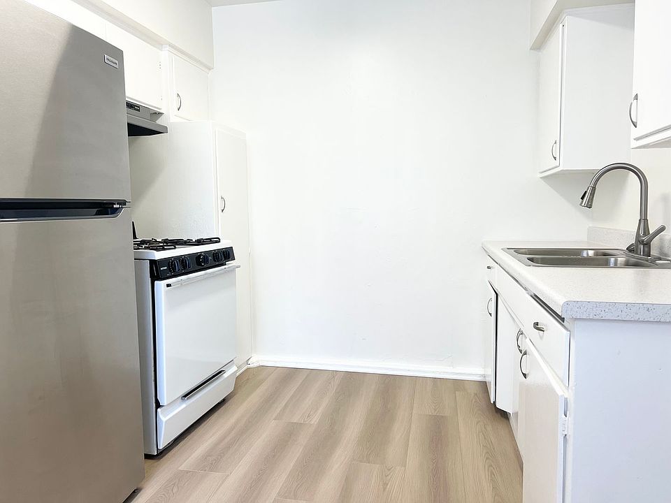 1st image of 2224 1/2 Grand Ave #0