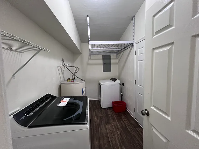 874 Jamestown Landing Rd — Photo 15
