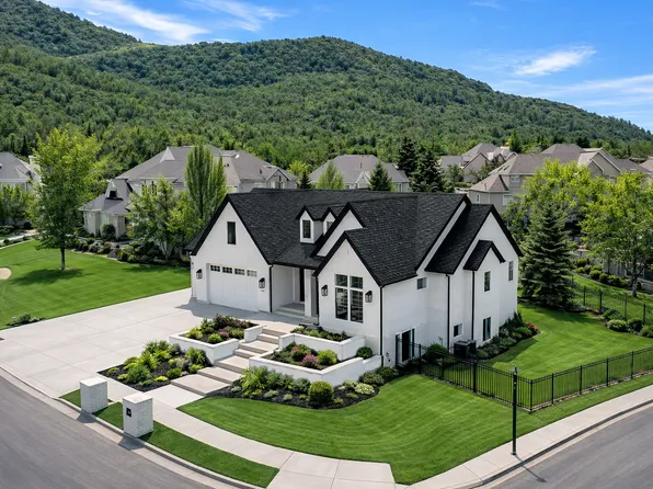 664 S Wildflower Cir, North Salt Lake, UT 84054