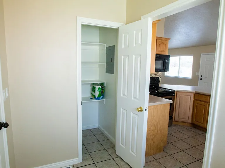3788 E Butterfield Rd — Photo 6