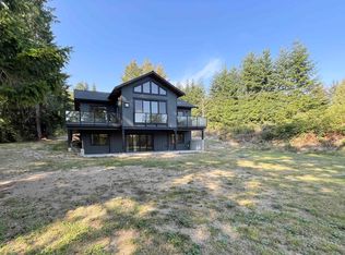 915 Payne Rd, Gibsons, BC V0N 1V7