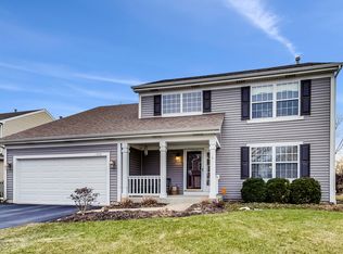 1458 Mayfair Ln, Grayslake, IL 60030