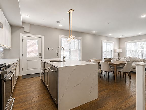 3rd image of 55 Hutchings St #2