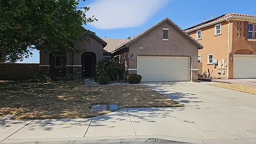 5837 W Avenue K #2 Photo 1