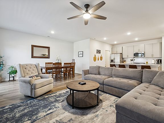 3rd image of 474 Gingerwood Ln