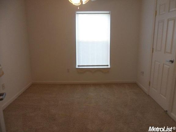 5th image of 2025 E F St