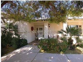 1st image of 4544 Emerald Ave