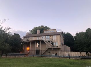 64 Crane Neck Rd, Setauket, NY 11733